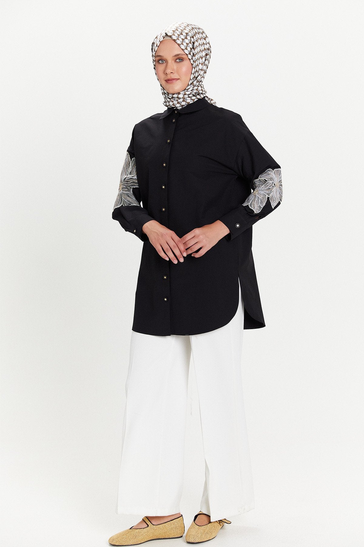 Tunik met Bloemenborduursel