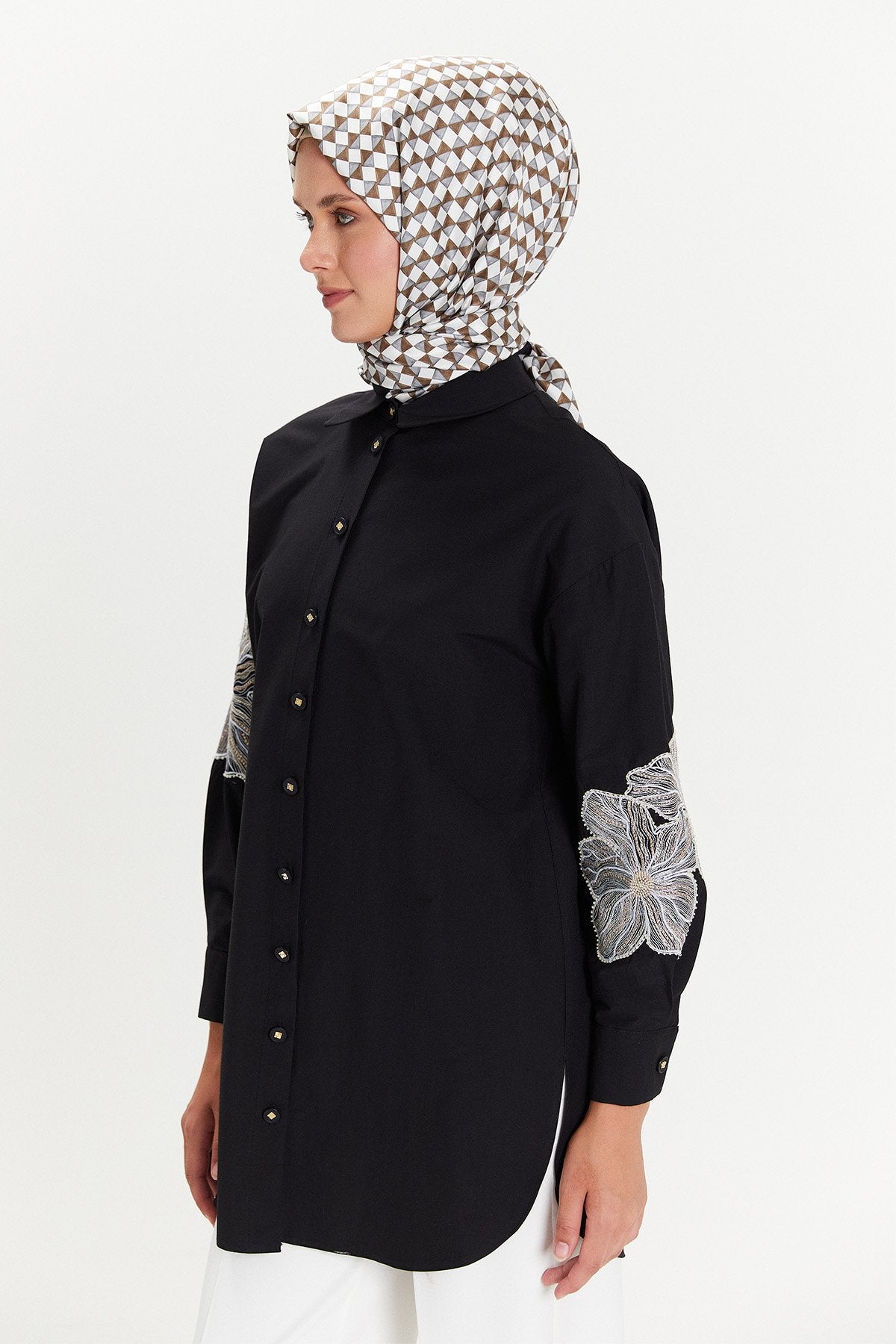 Tunik met Bloemenborduursel