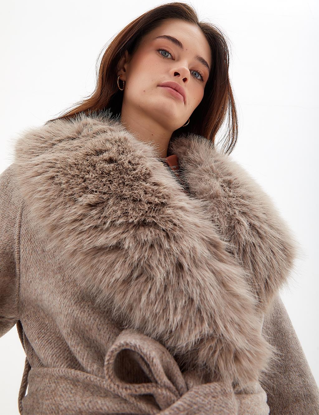Kürklü Premium Yün Palto, Kruvaze ve Kemerli, Taş Rengi