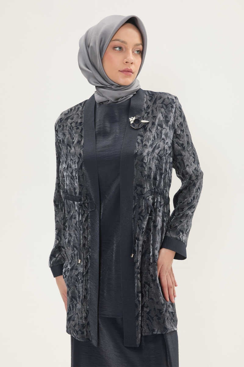 Broş Detaylı Tunik ve Etek Takımı