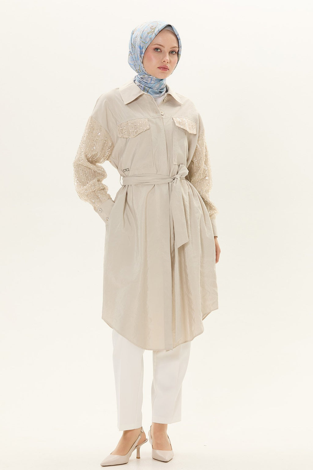 Payetli ve Kemerli Kapüşon