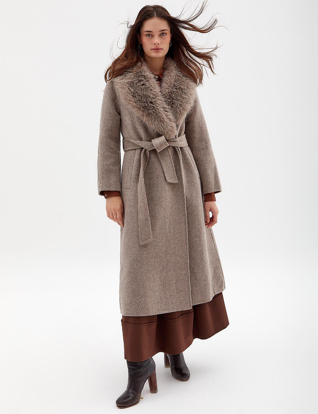 Kürklü Premium Yün Palto, Kruvaze ve Kemerli, Taş Rengi