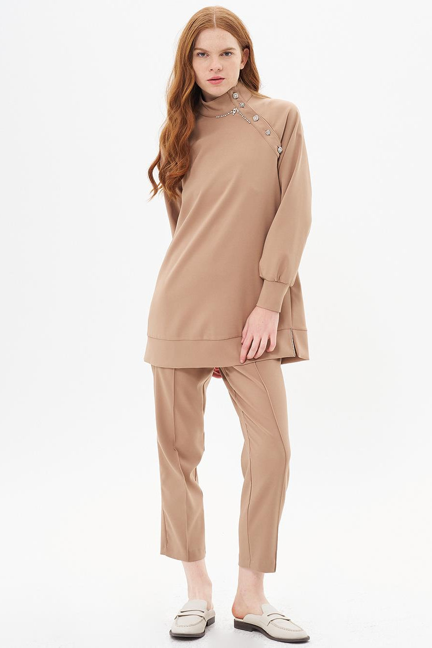 Parlak Taş İki Parçalı Set Bej